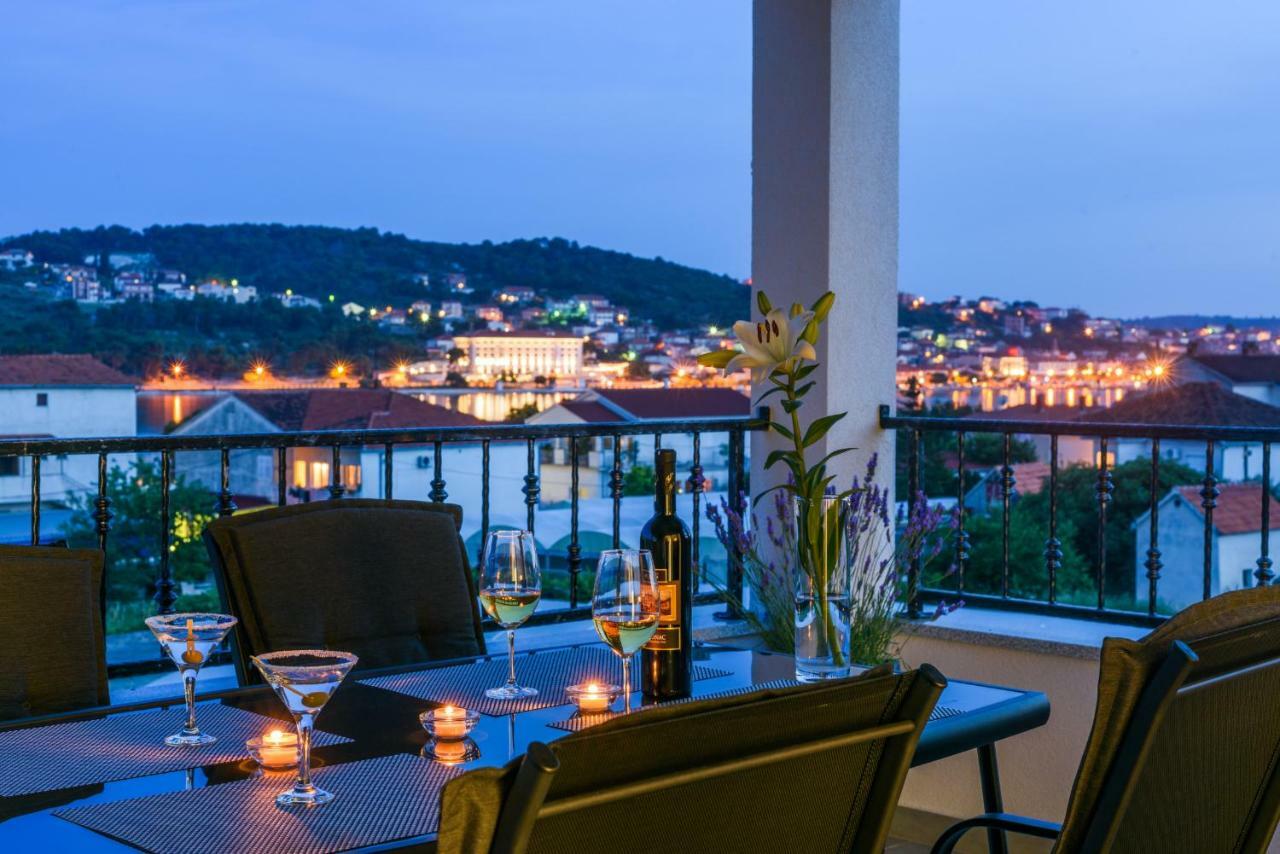 Villa Apartments Aa 1 Trogir Exterior photo
